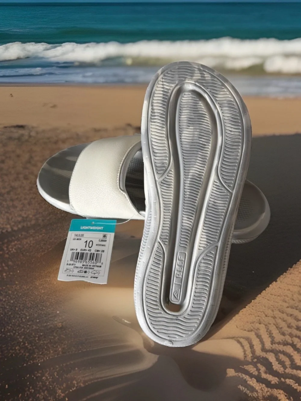 REEF Men's Size 10 Tailslide Slip-On Sandals. White. New with Tags